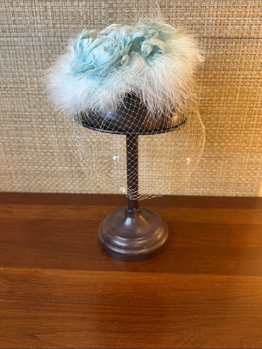 VTG 1960s Tiffany Blue Marabou Feather Birdcage Fascinator Cocktail Hat - Picture 4 of 11